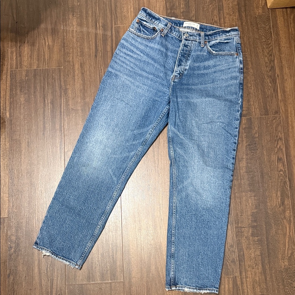 Abercrombie & Fitch Dad High Rise Jeans